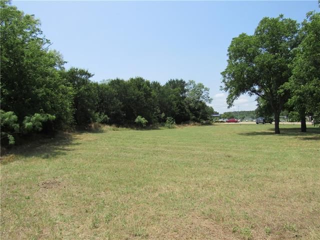 1220 W Hubbard St, Mineral Wells, TX 76067